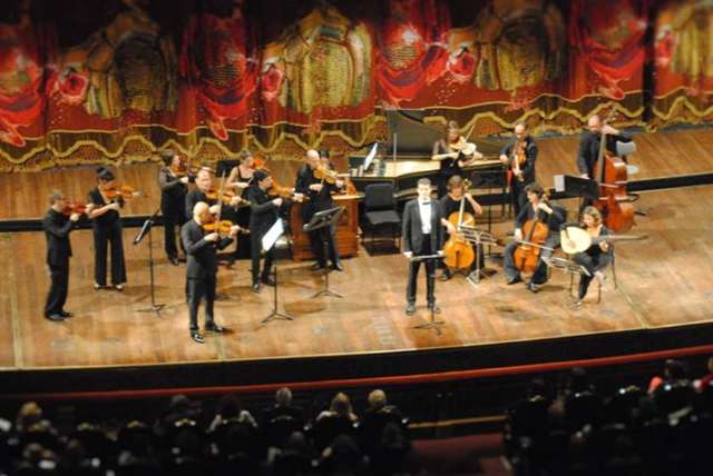 Philippe Jaroussky et l'ensemble Artaserse lors de leur prestation au "Teatro Colón" le lundi 3 novembre ©KatelAndréani